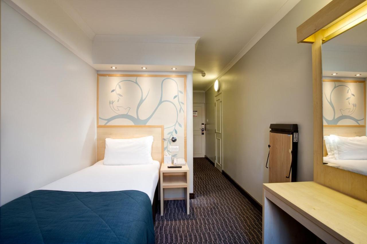 Bedford Hotel London Luaran gambar